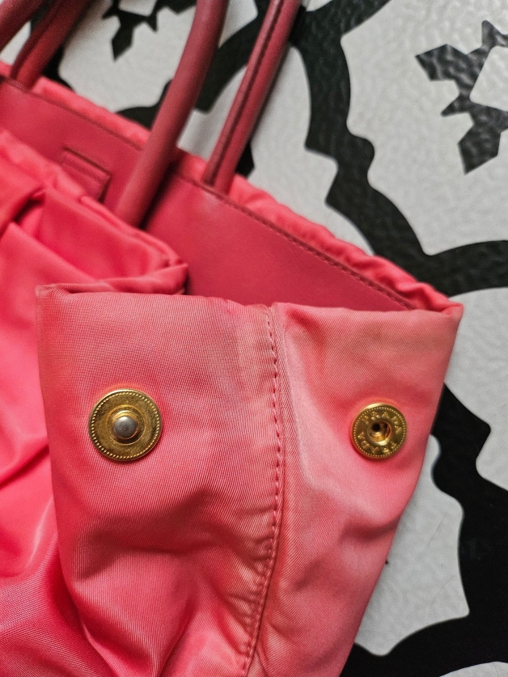 Prada Pink Bow Tote Bag - Picture 6 of 14